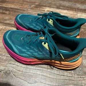 Hoka speedboat 5
